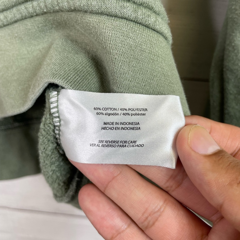 Men’s Orvis Half Zip Up Sweatshirt - Picture 8 of 8